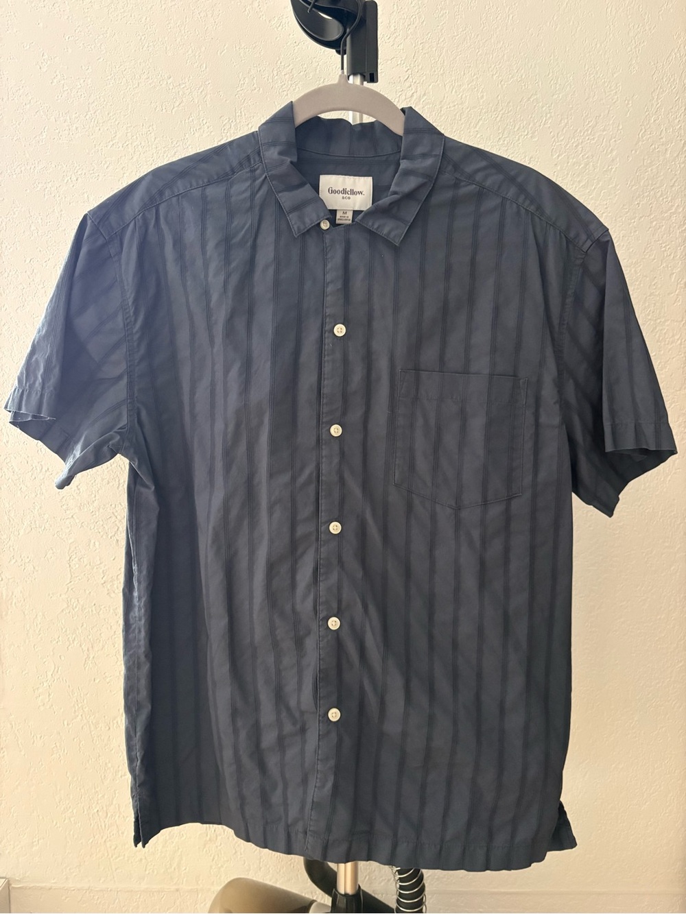 Goodfellow & Co Short Sleeve Stripe Button Up Men’s Shirt